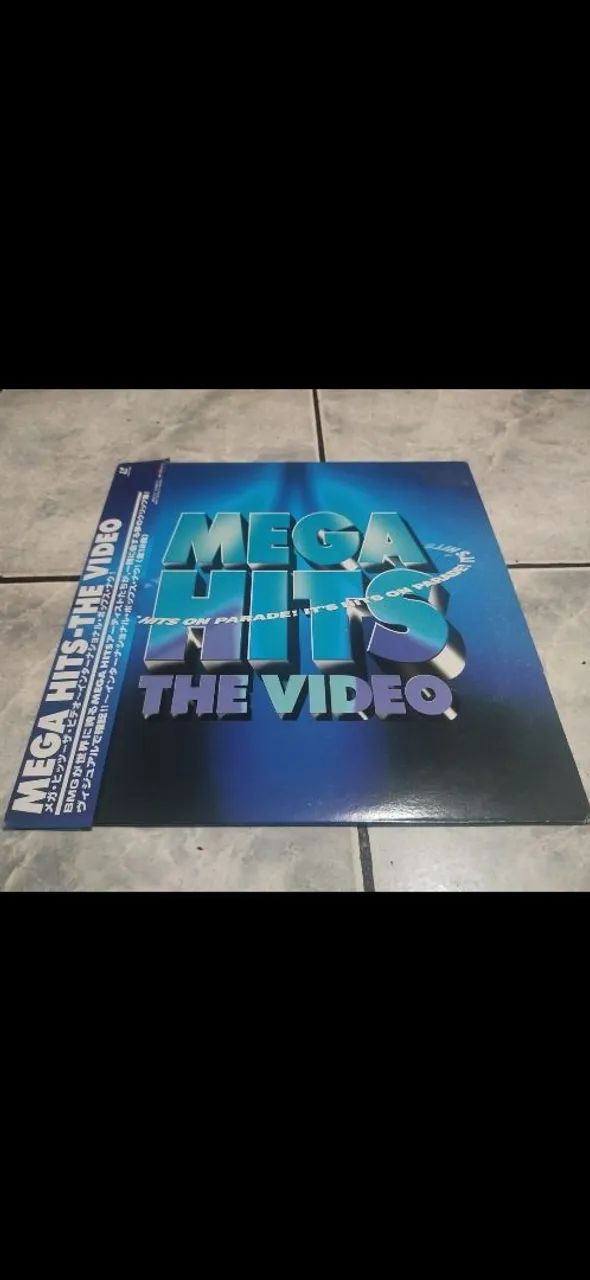 LASERDISC MEGA HITS THE VIDEO . TOP CLIPS