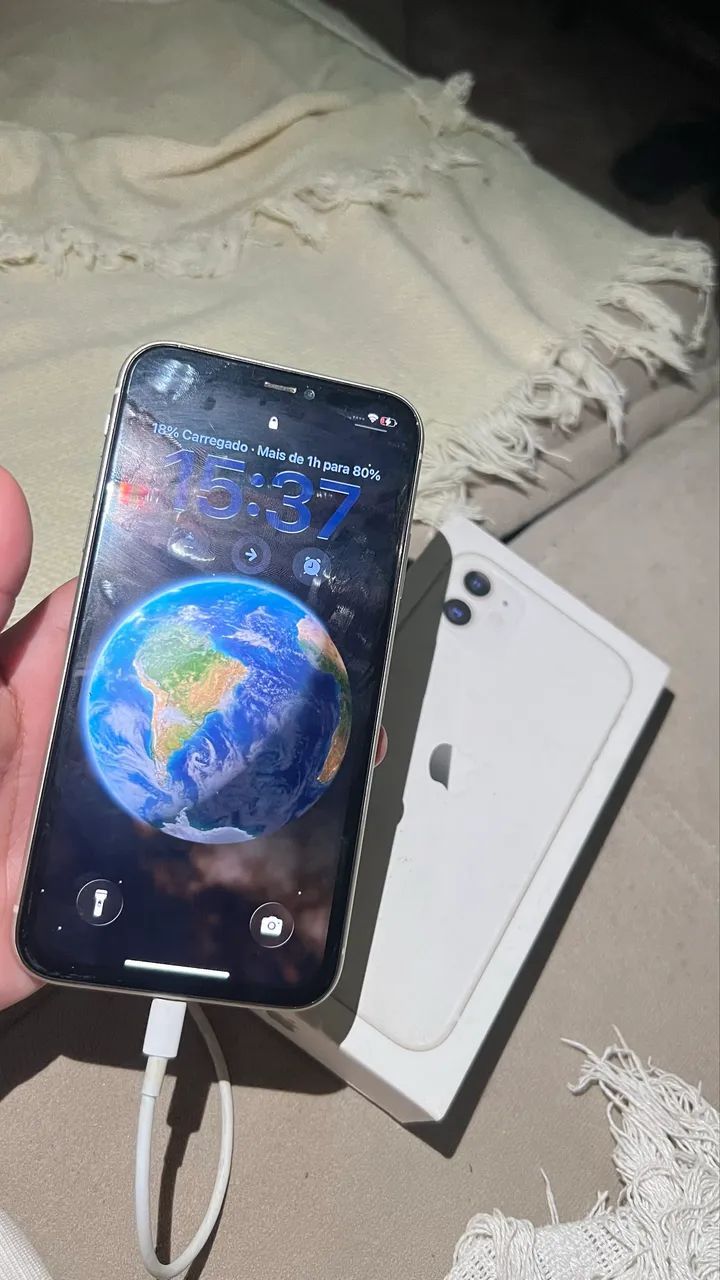 iPhone 11