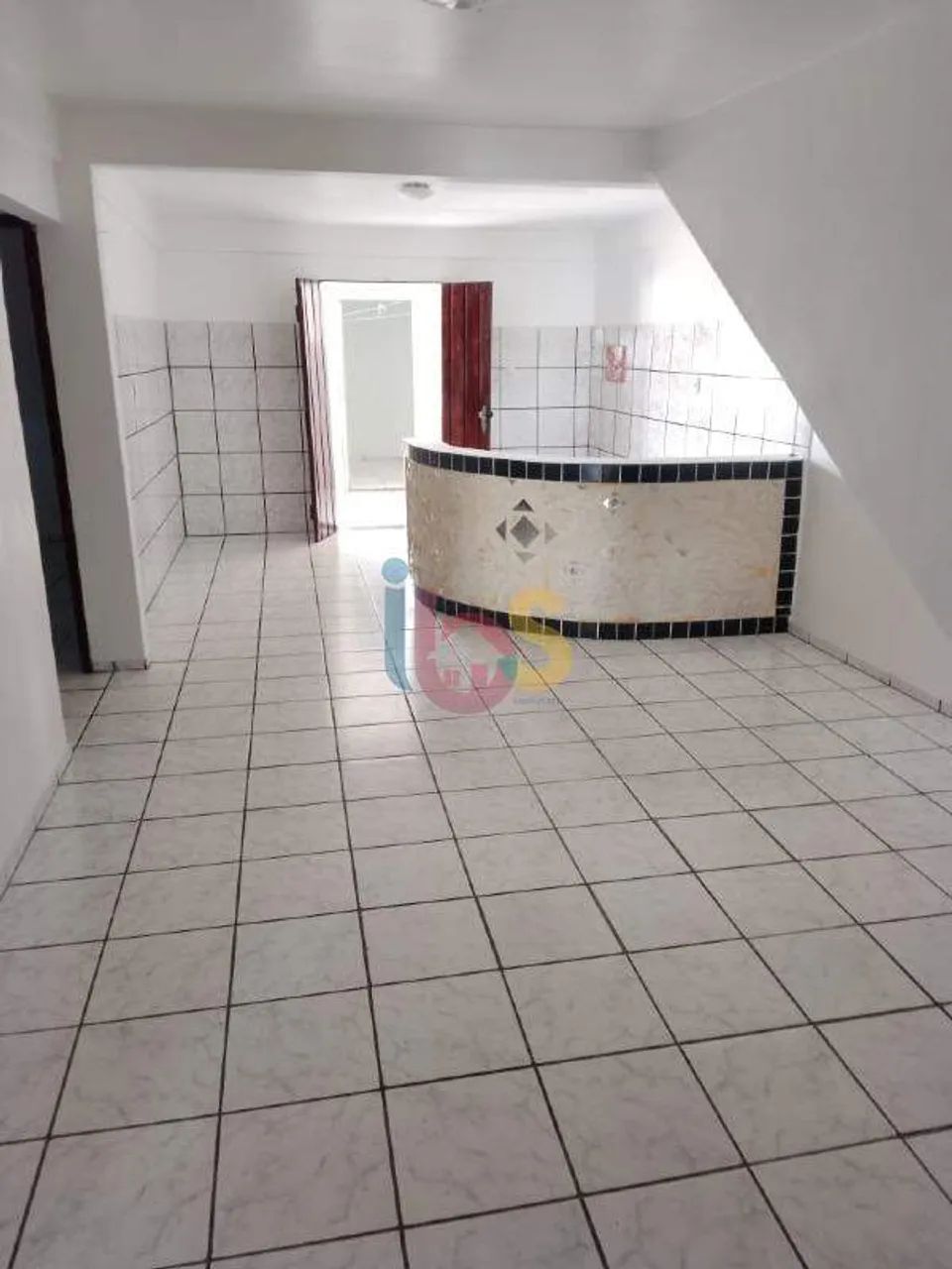 Vendo Casa com 2 Andares - Hernani Sá