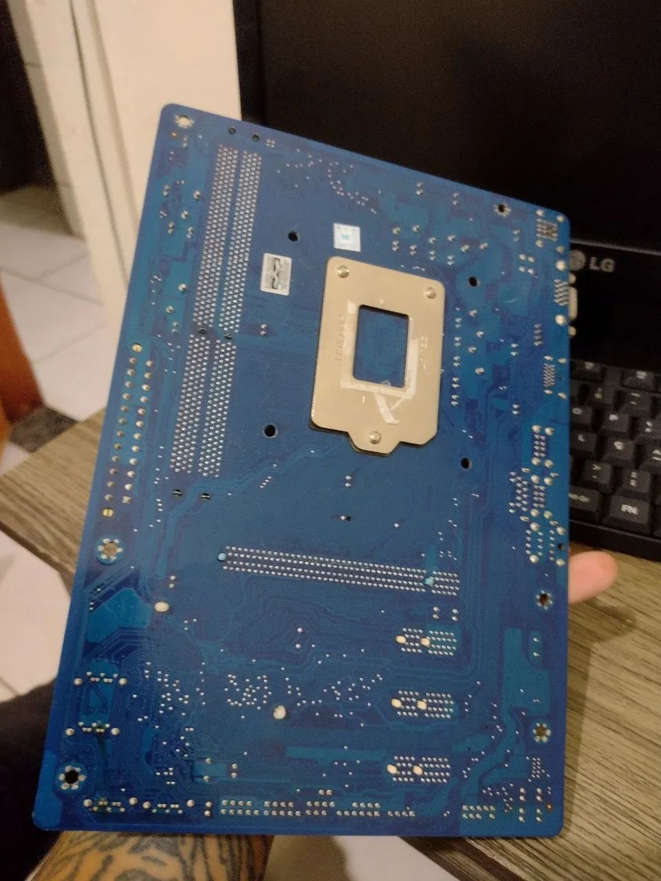 Placa mãe gigabyte ga-h61m-ds2h ddr3 com cooler Intel  - Foto 4