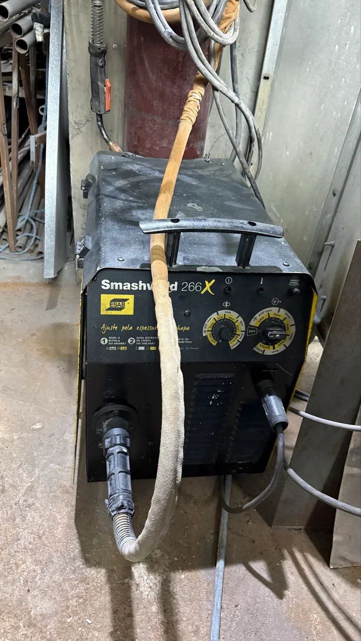 Máquina de solda Mig Esab 