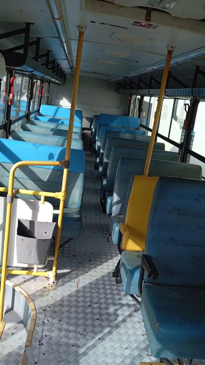 Ônibus  escolar vários modelos  - Foto 14