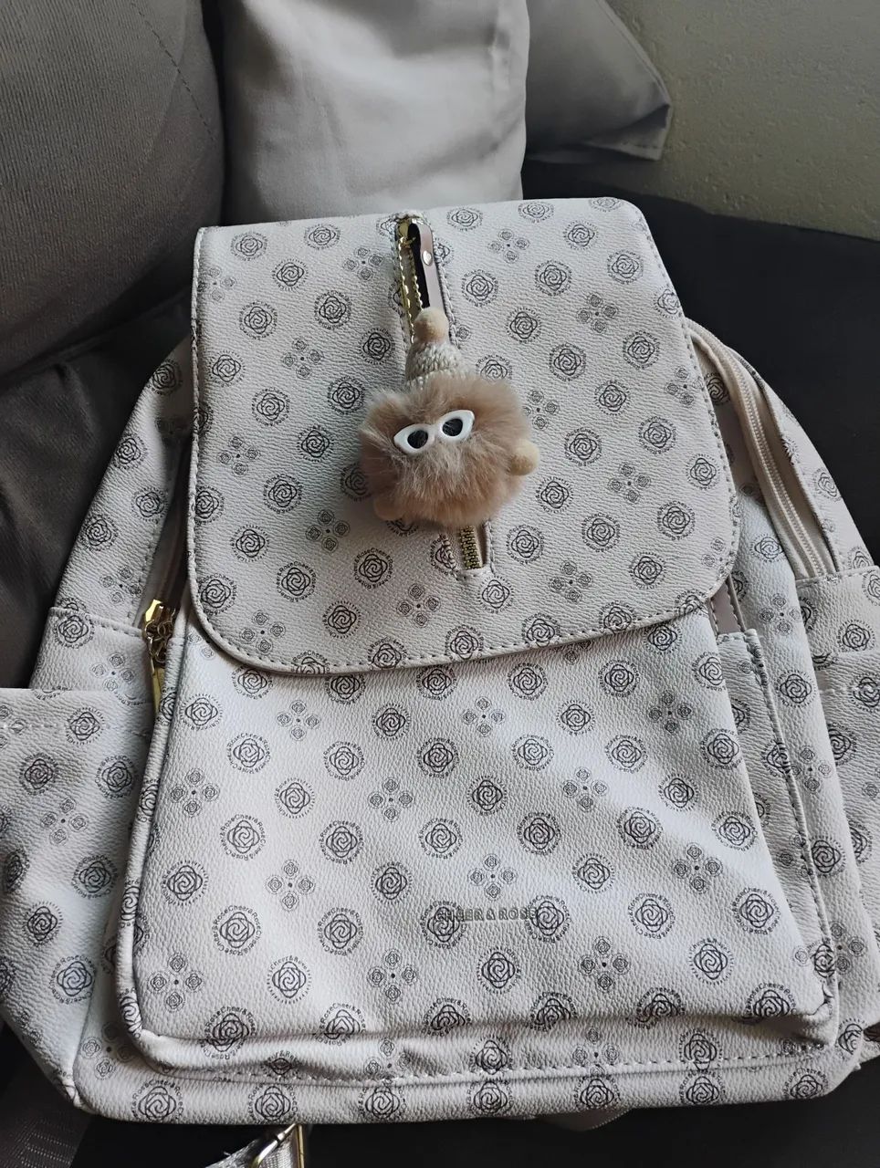 Vende-se bolsa nova nunca usada  - Foto 3