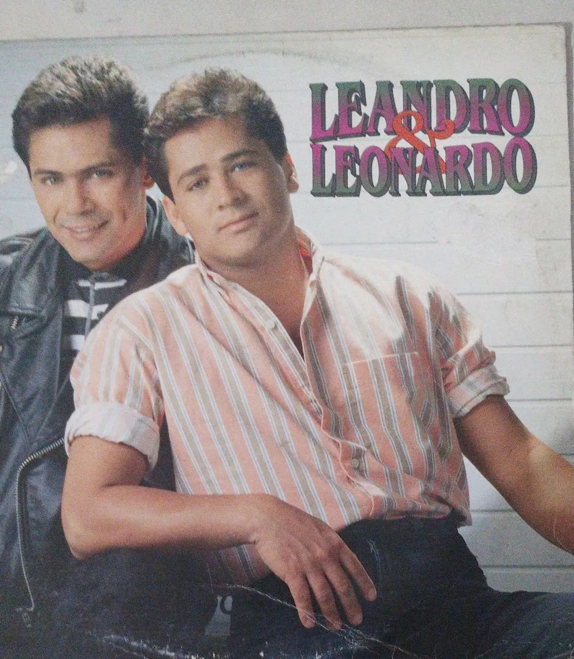 Vendo disco vinil Leandro e Leonardo 