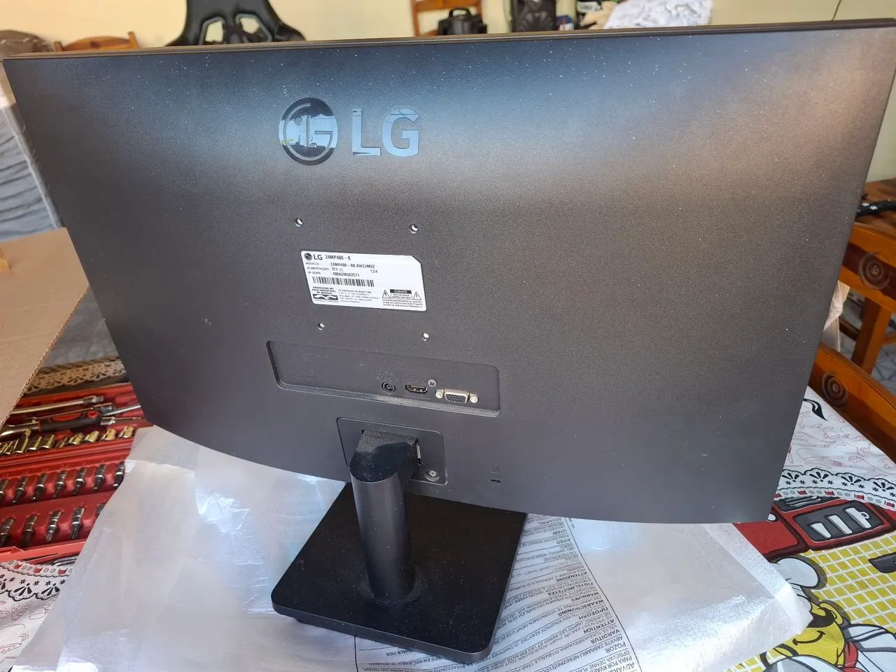 Monitor LG 24MP400b Usado - Foto 2