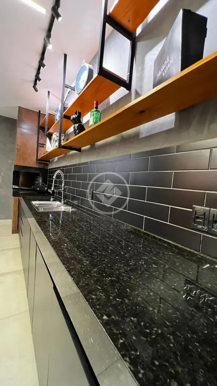 CASA DE ESQUINA COM PONTO COMERCIAL  CENTRO DE GUAPÓ codigo: 283564 - Foto 4
