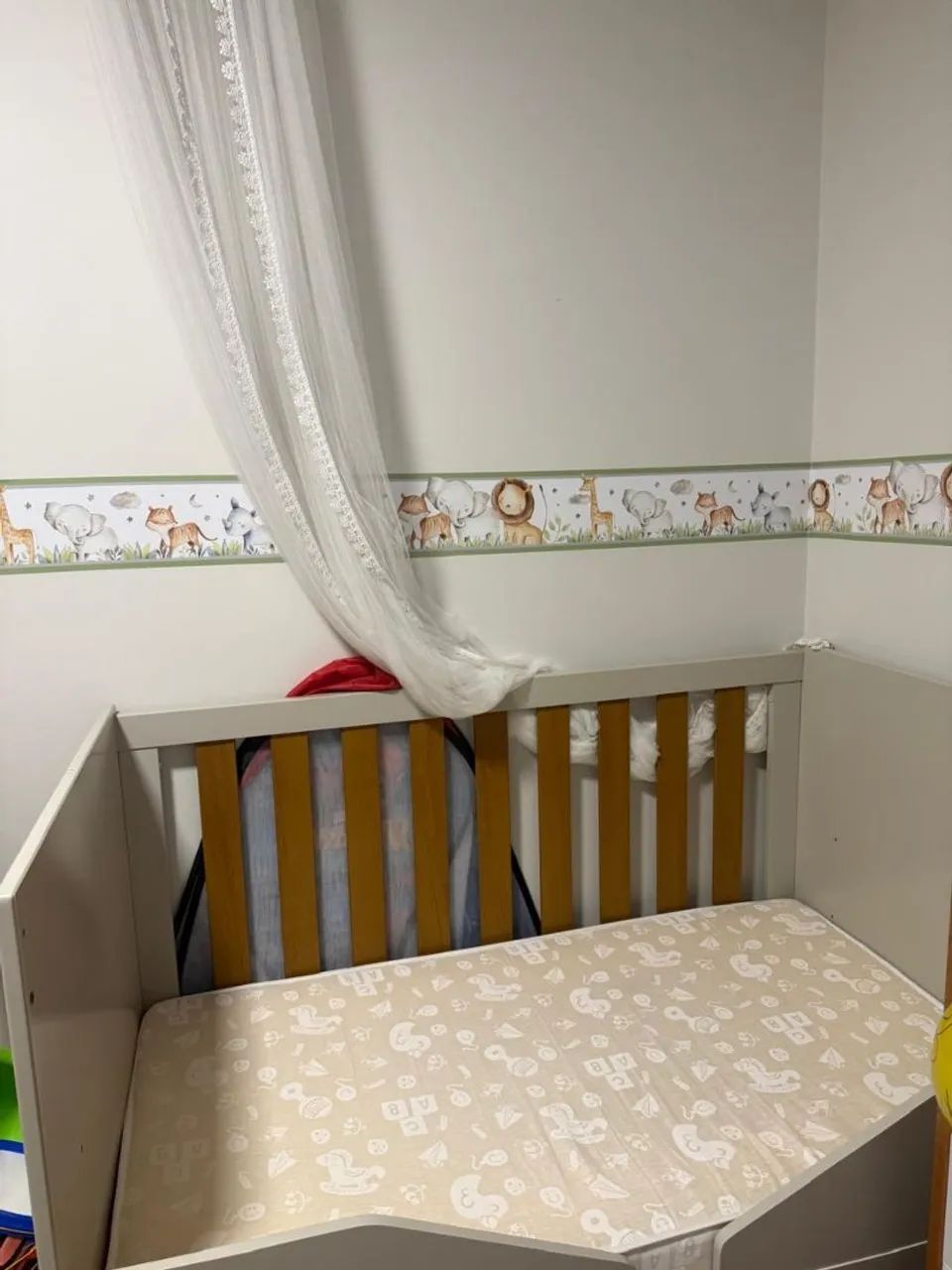Berço e cadeira de amamentação  - Foto 4