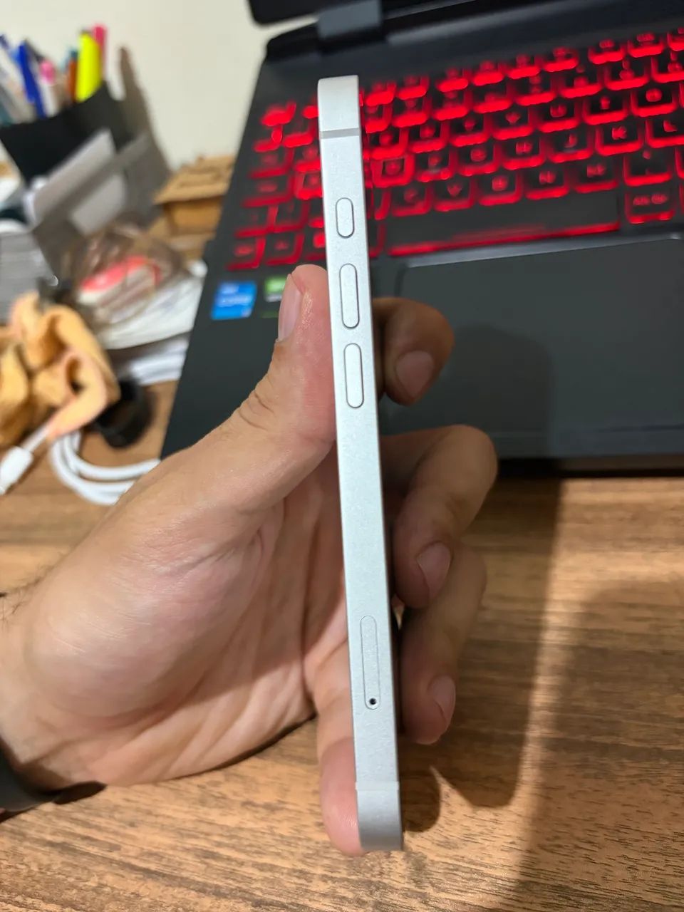 IPHONE 16e - Seminovo Ótimo estado - Foto 3