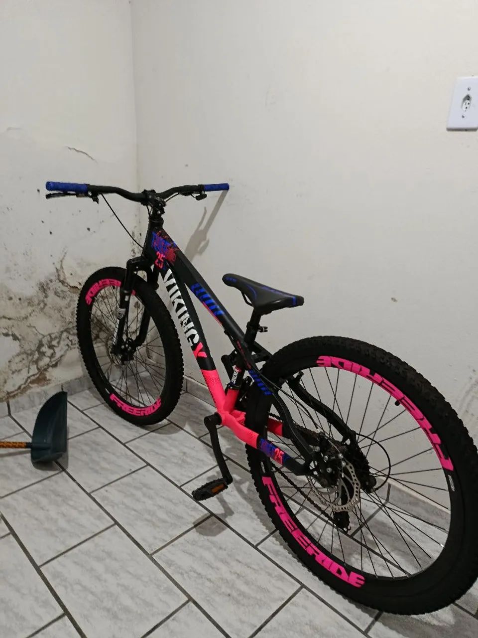 Bicicleta viking tuff 25