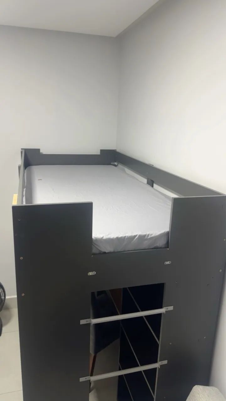 Cama beliche com prateleira e penteadeira com espelho embutida!  - Foto 2