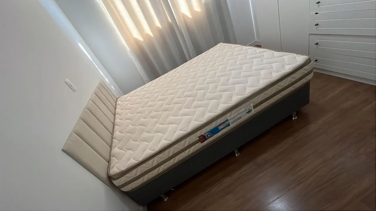 Cama queen 