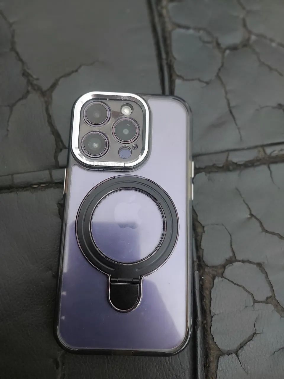 Celular iPhone 14 pro  - Foto 2