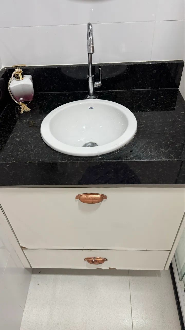 Vendo pia de mármore com móvel 