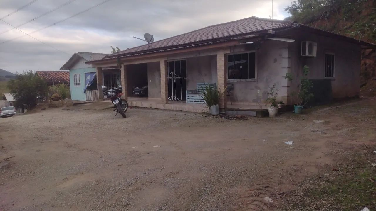 Terreno com 2 casas na fazendinha 