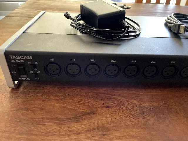 TASCAM 16x08 INTERFACE DE AUDIO  - Foto 2
