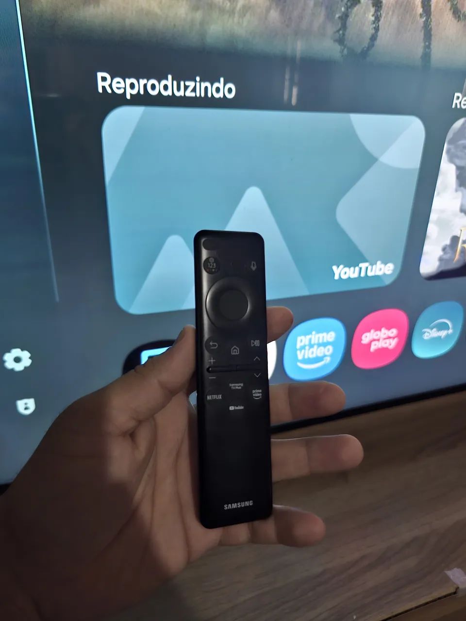 Tv de 65 polegadas com 1 mês da loja , com nota fiscal e na garantia  - Foto 4