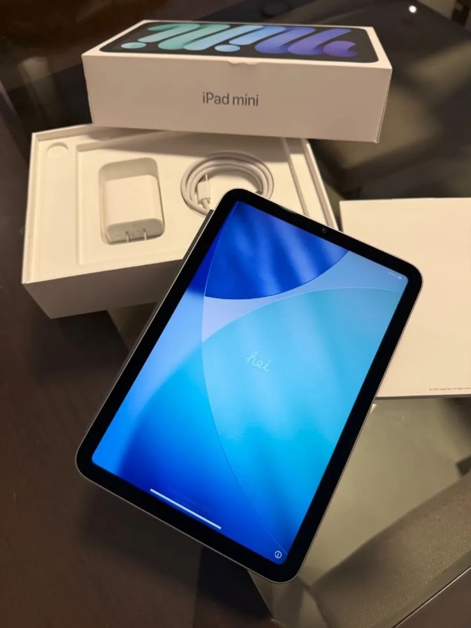 iPad Mini 7 - 256GB - Space Gray c/ Smart Cover