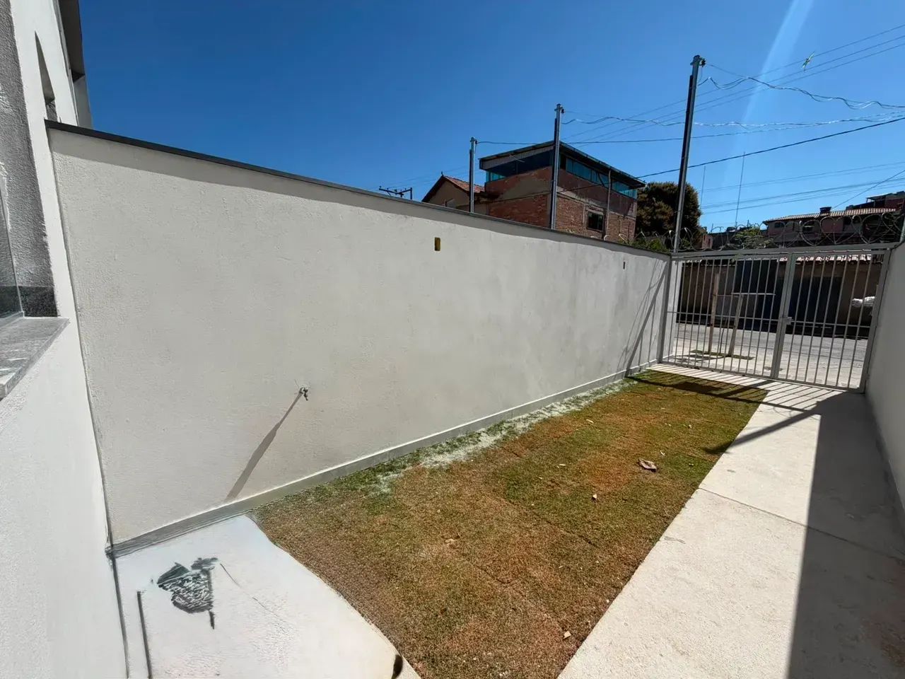 Casa com 2 quartos 2 banheiros 2 vagas - Foto 2