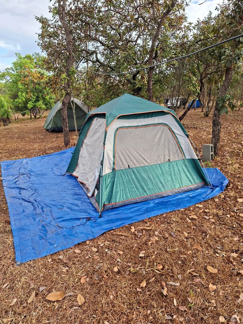 Barraca para 5 pessoas - Utilizei uma vez - nova - Foto 2