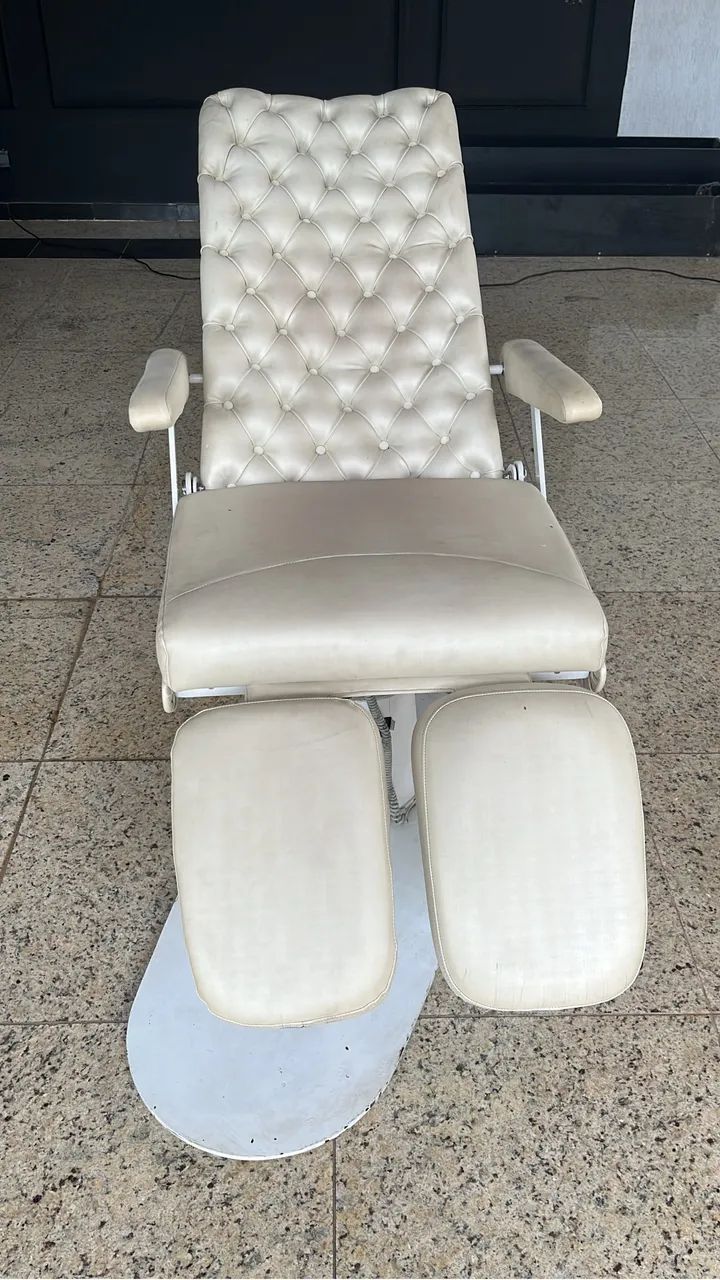 Vendo Cadeiras e Lavatório para Salão de Beleza - Foto 2