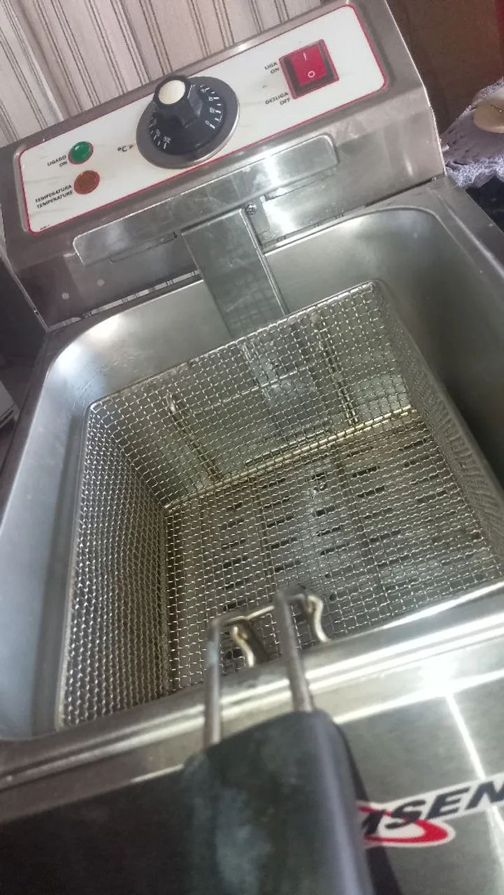 Fritadeira e máquina de salgado. - Foto 4