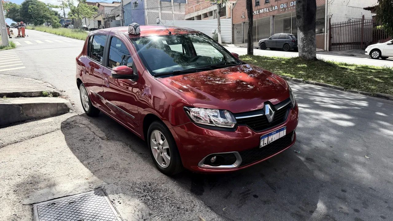 Versa e Sandero aluguel para aplicativo  - Foto 5