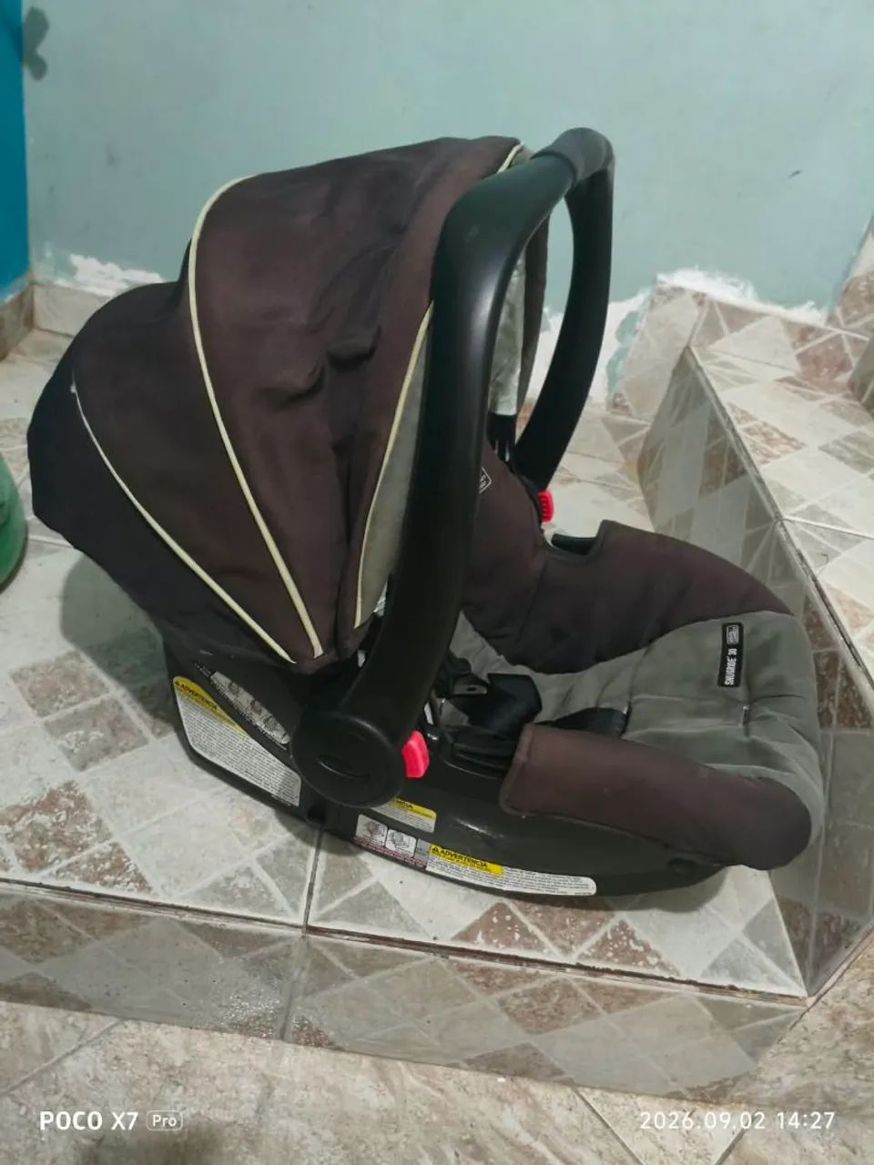 Carrinho de bebê+ bebê conforto+ base para carro - Foto 5
