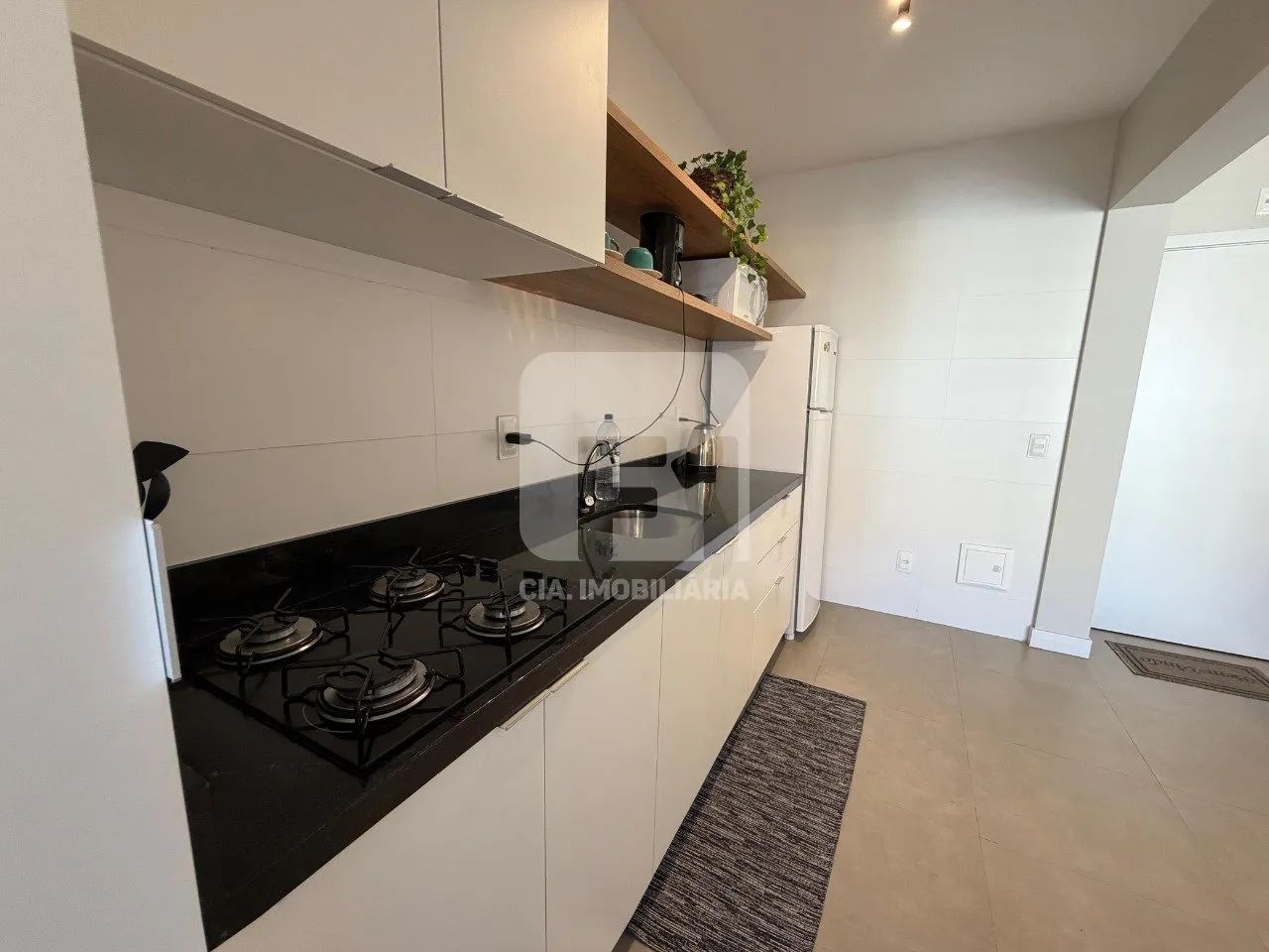 Apartamento de 2 quartos mobiliado no Saco Grande - Foto 5