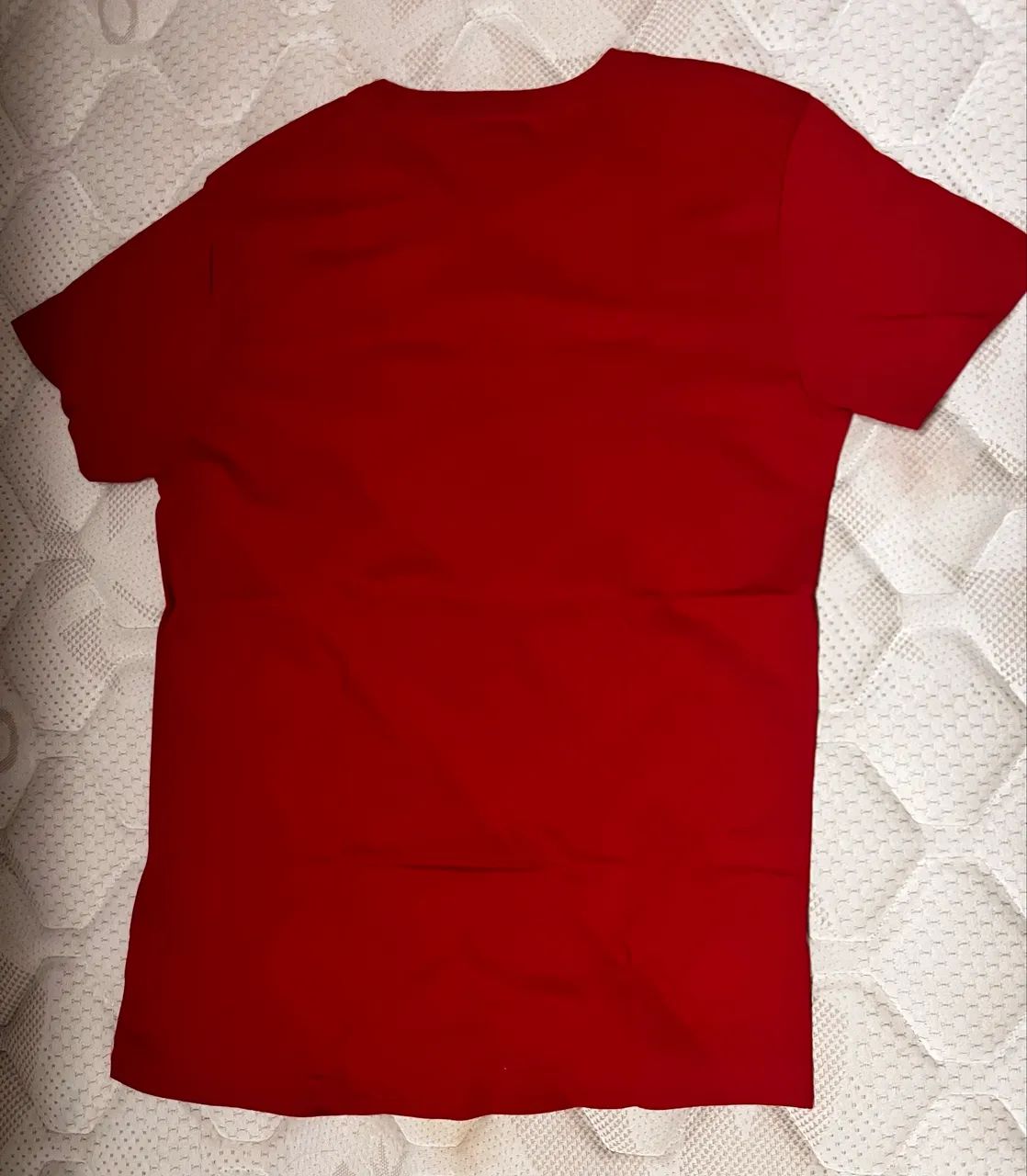 CAMISA TOMMY HILFIGER VERMELHA NUNCA USADA - Foto 4