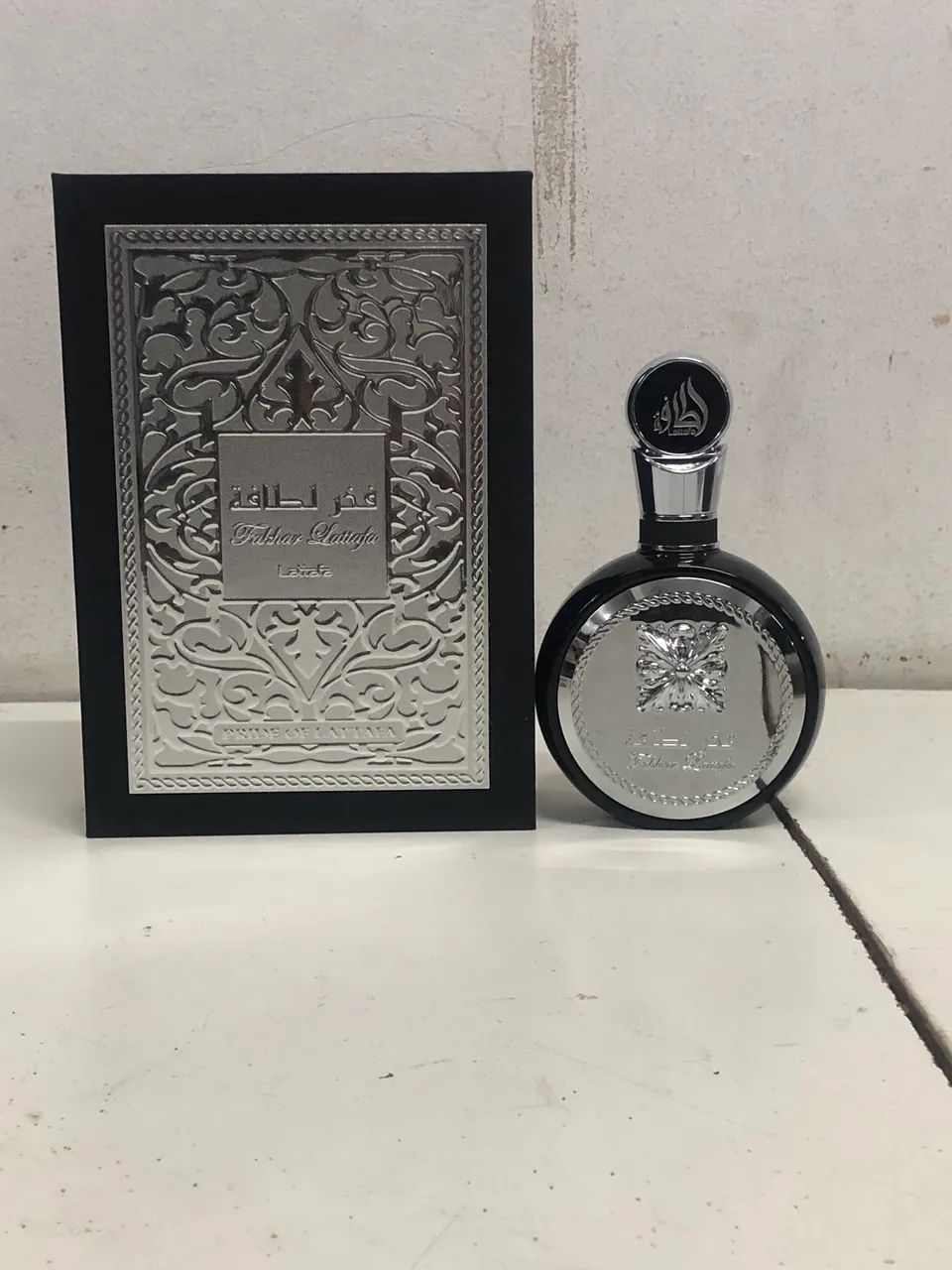 Perfume árabes lattafa fakhar black