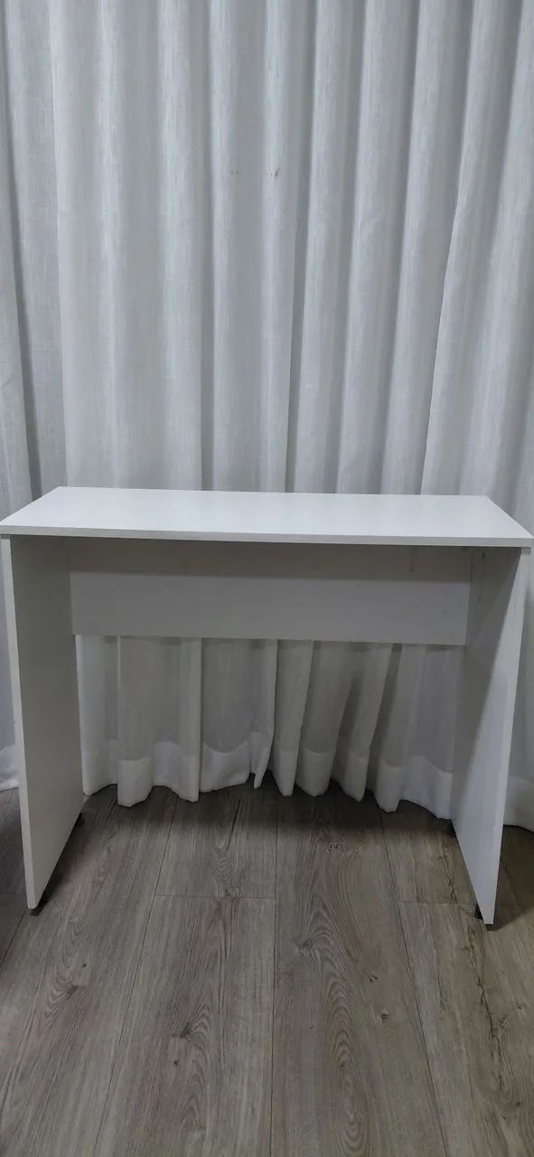 Vendo mesa para estudo/notebook