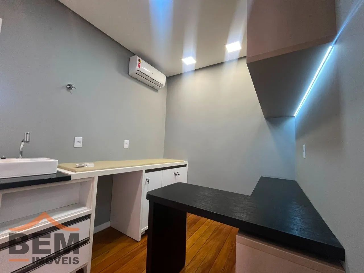 Sala Comercial para aluguel no Centro de Itajaí - Foto 2