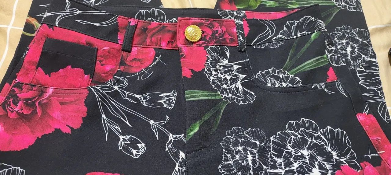 Conjunto calça e blusa, lança perfume. - Foto 4