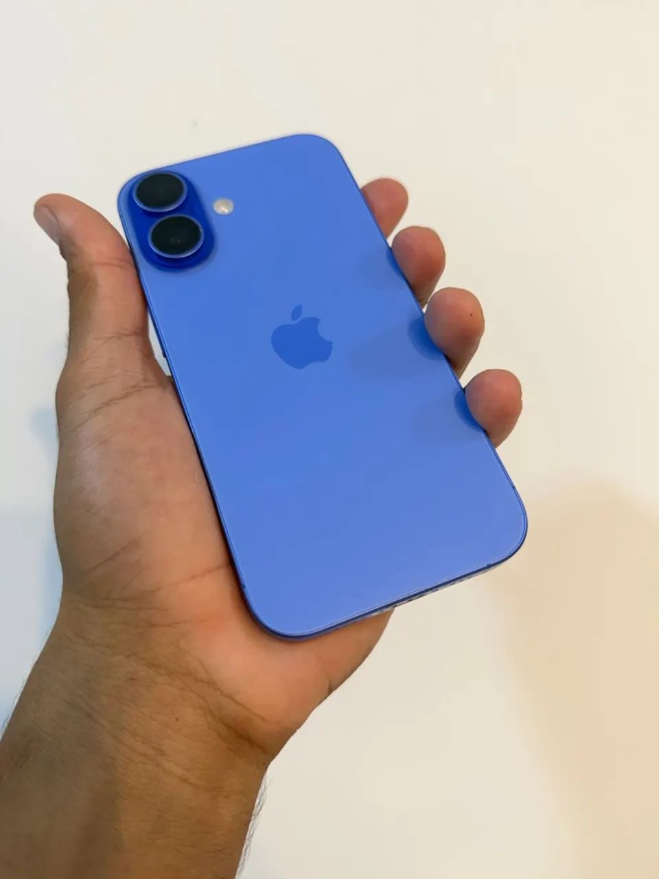 iPhone 16 128gb super conservado 