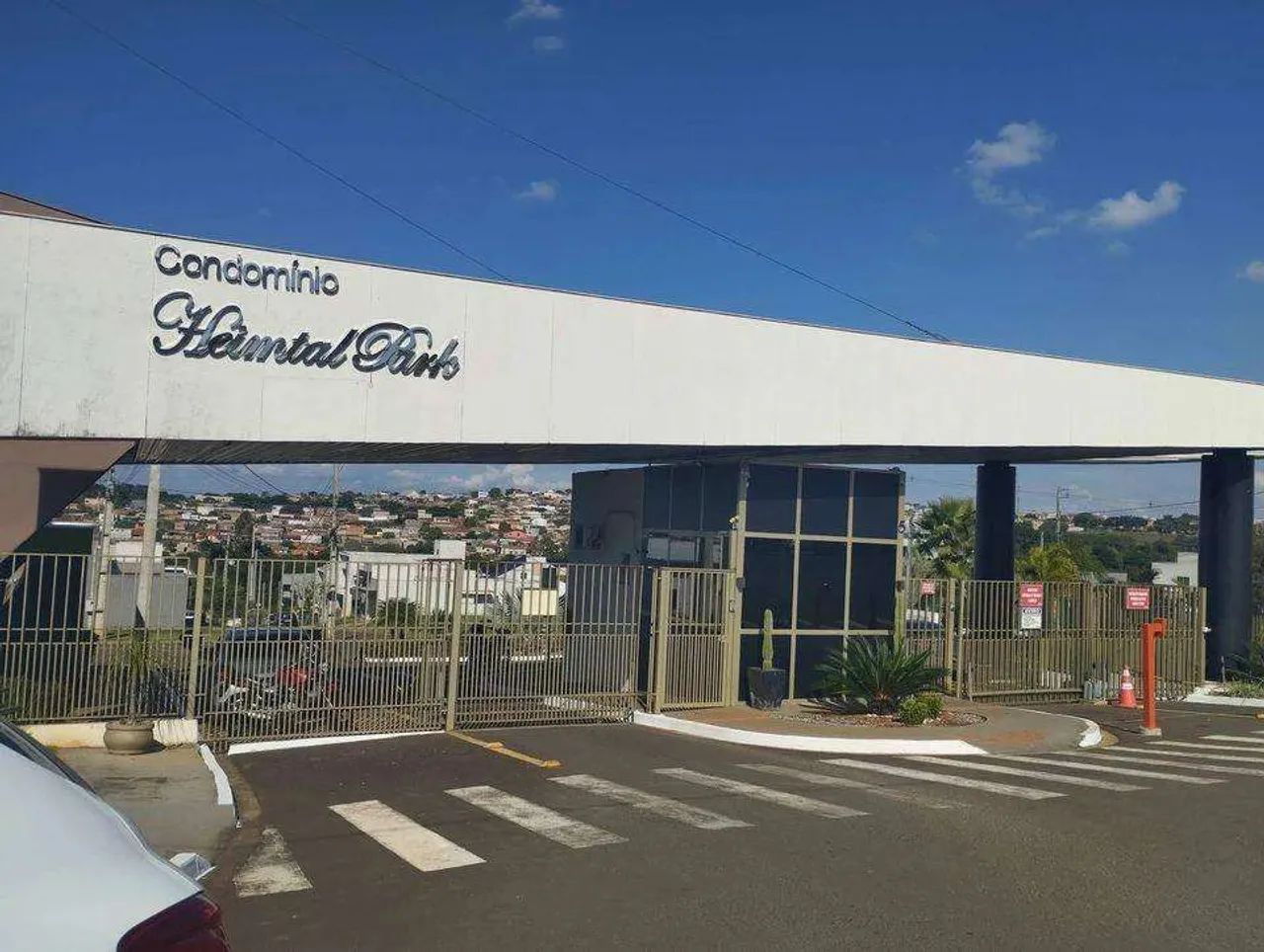 Casa à Venda - Heimtal, Londrina - Foto 4