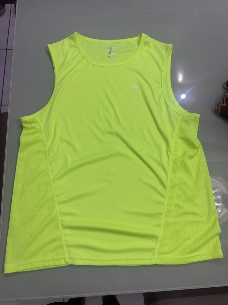 Duas camisas regatas nova  - Foto 2