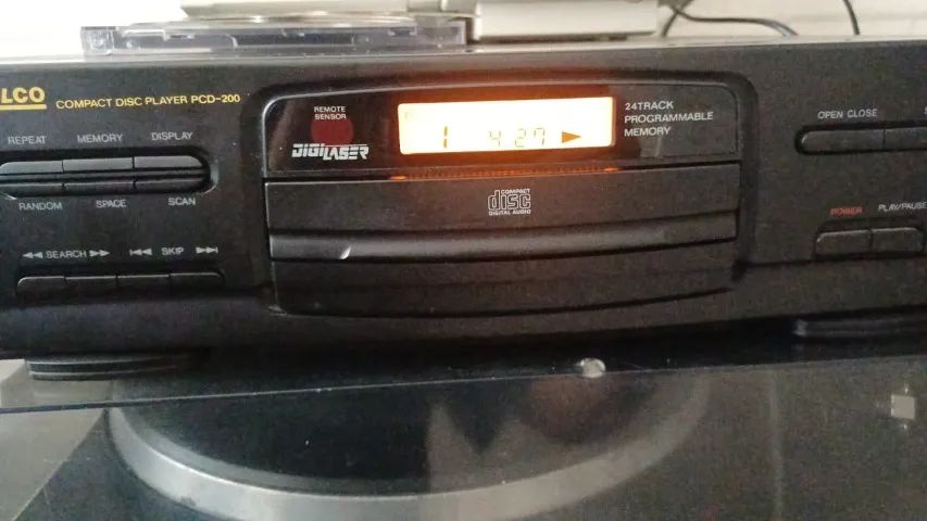 Toca CD Philco PCD200