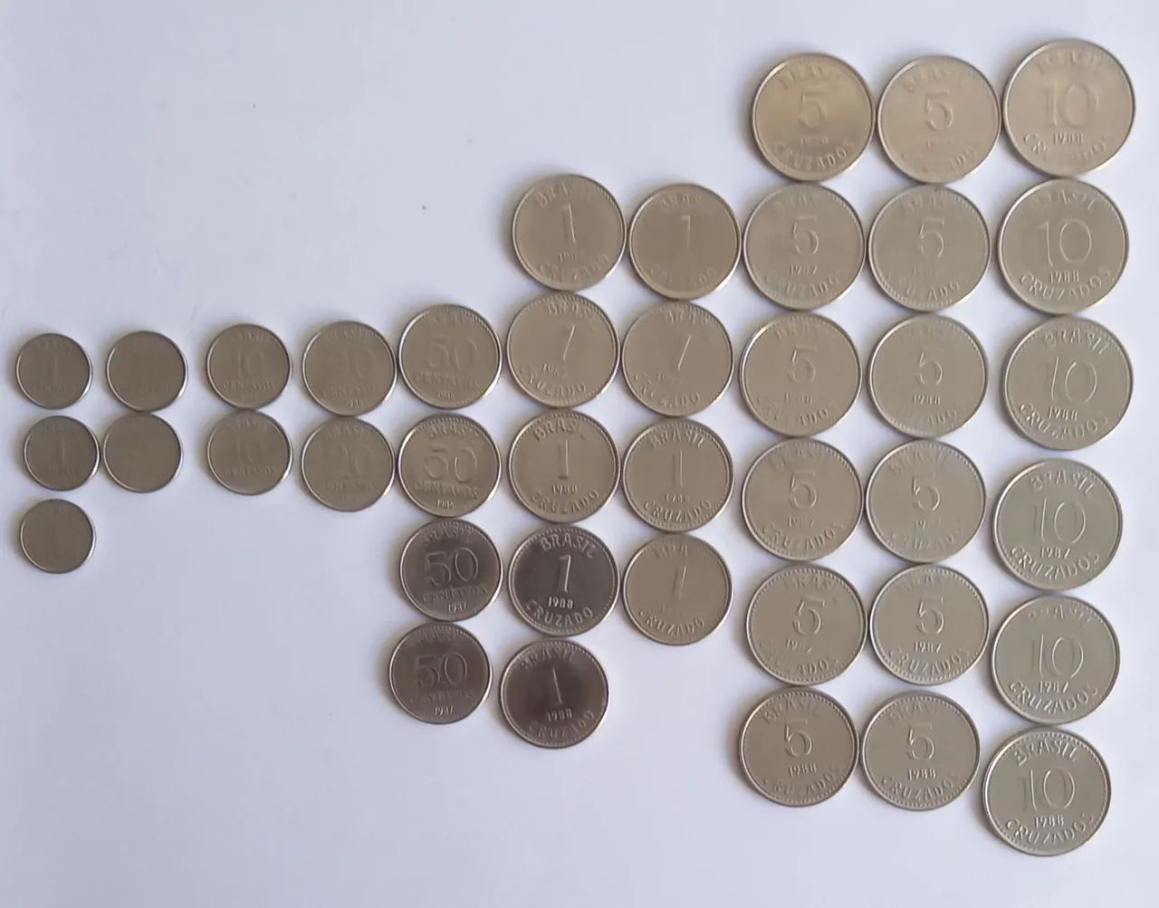Lote c/ 40 Moedas Cruzados e Centavos Anos 1986 a 1988