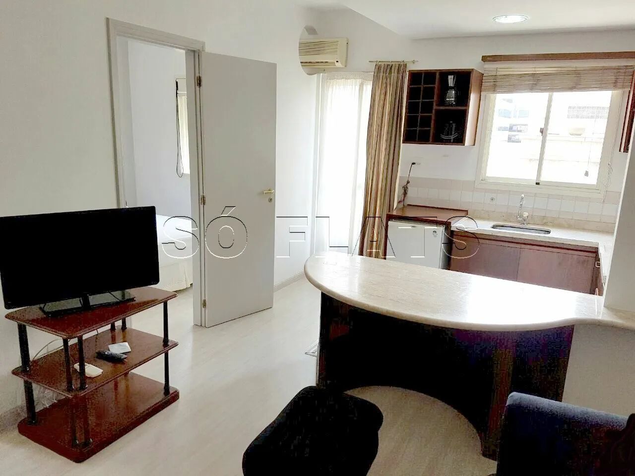 Studio para locação com 1 dormitório e próximo da Av. das Nações Unidas.