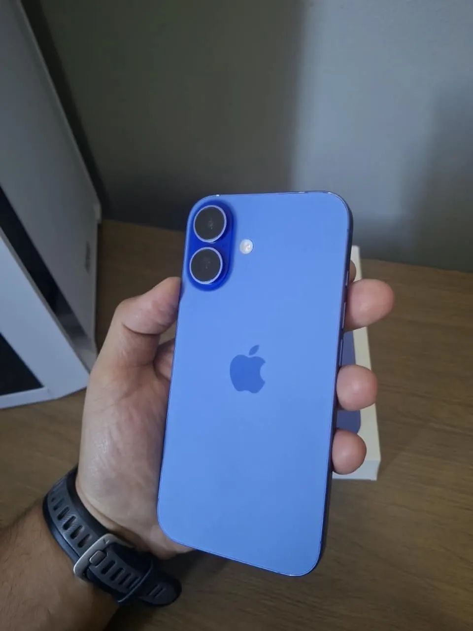 iPhone 16 Azul - Foto 3