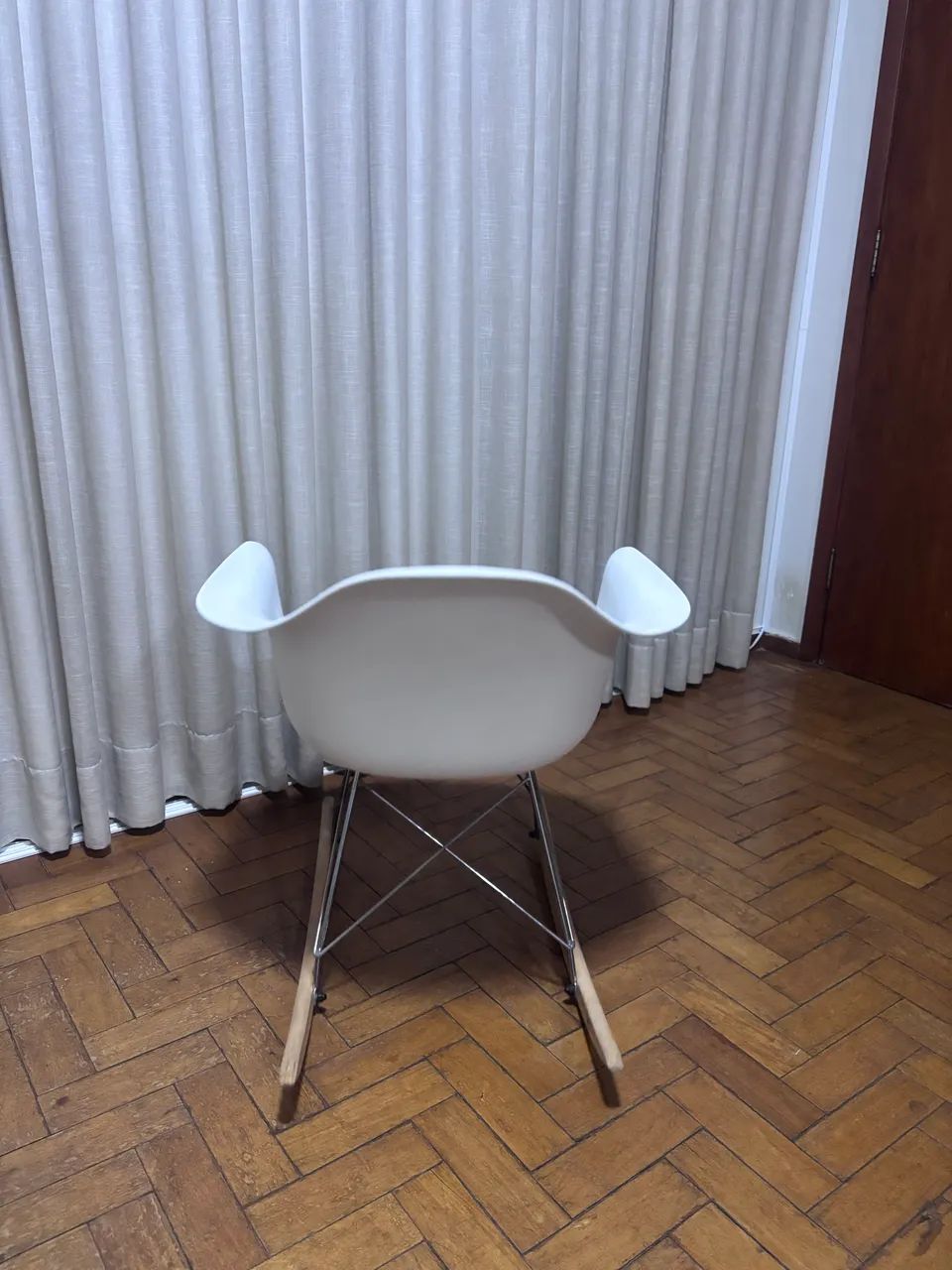 Cadeira balanço eams - Foto 2