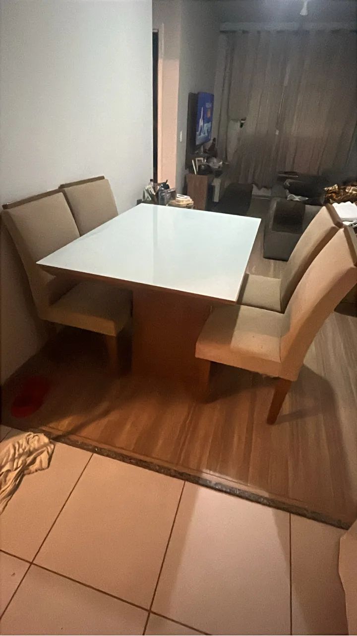 Mesa 4 cadeiras LACA BRANCA