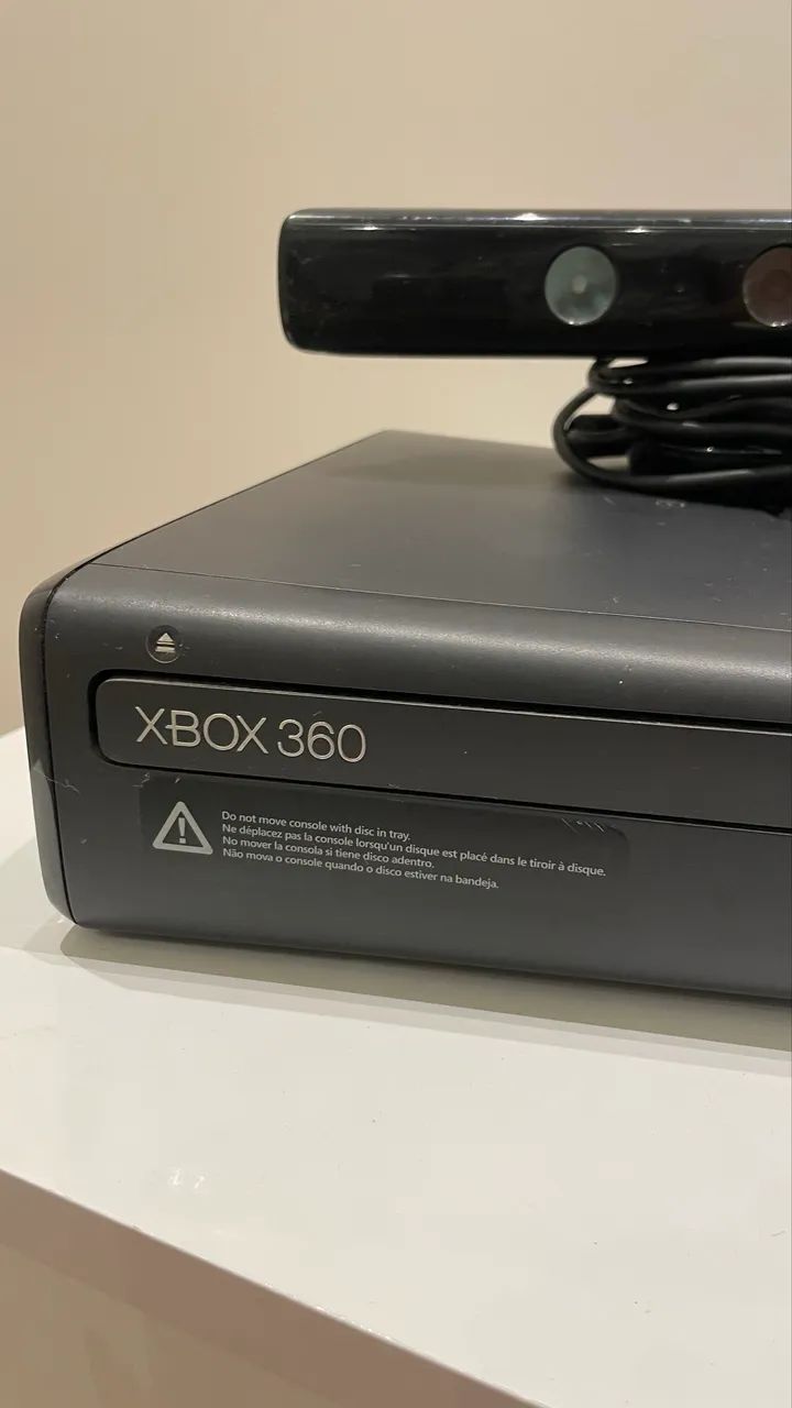 XBOX 360 com Kinet + jogo  - Foto 3