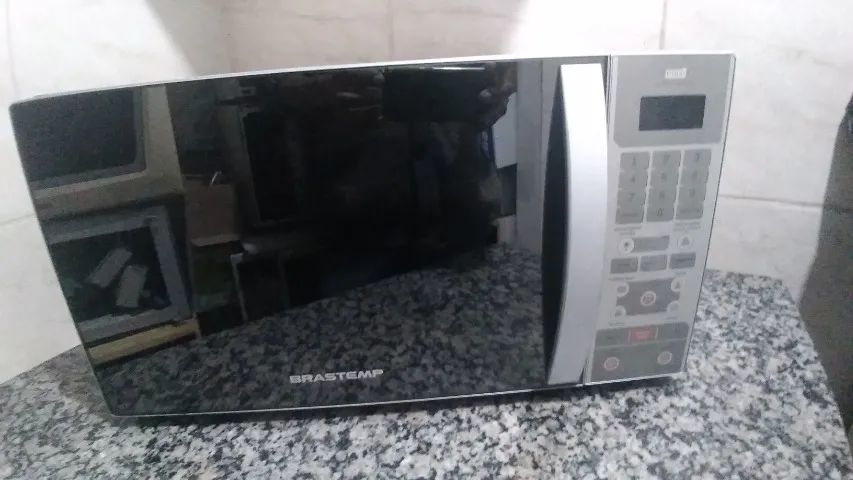 Conserto de Microondas com atendimento ao Domicílio, BHte. - Cel./zap: *,  Milton