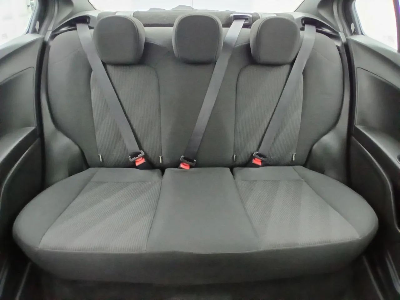 Fiat Cronos Drive 1.0 6V, foto 18 de 18