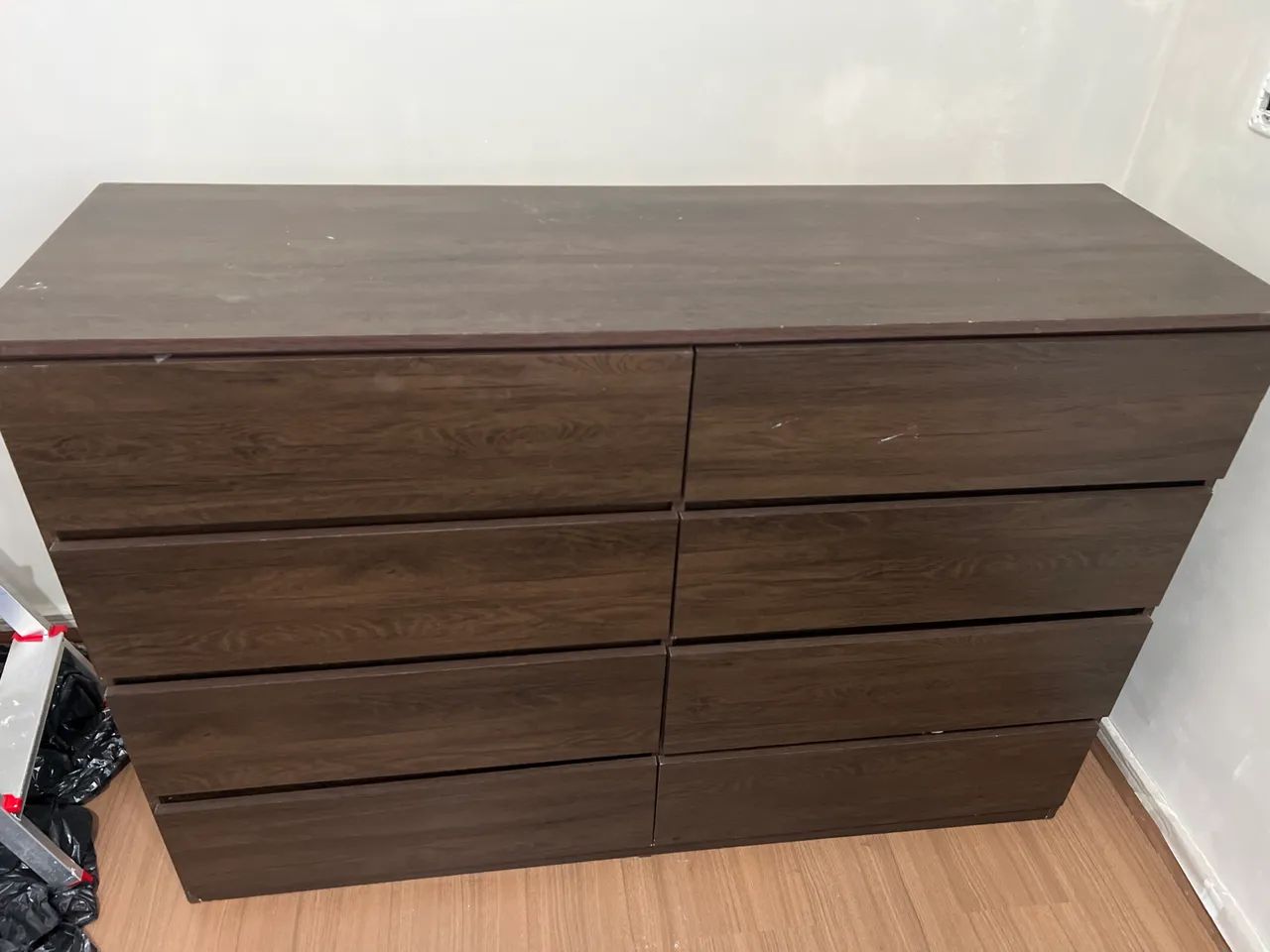 Cômoda 8 gavetas
