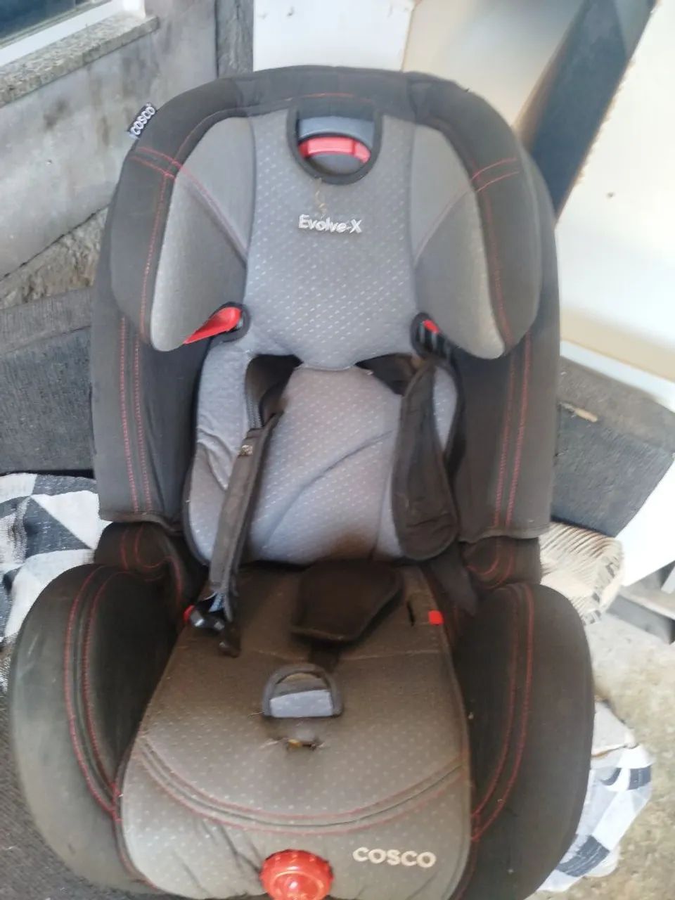 Vendo cadeirinha 300 reais preço a combinar