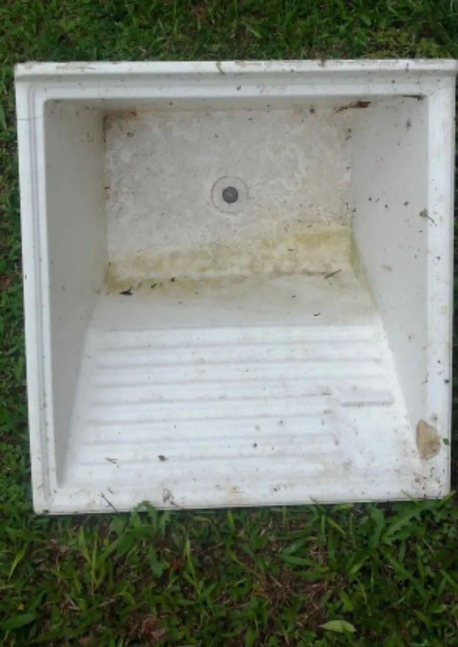 Tanque de granito branco 