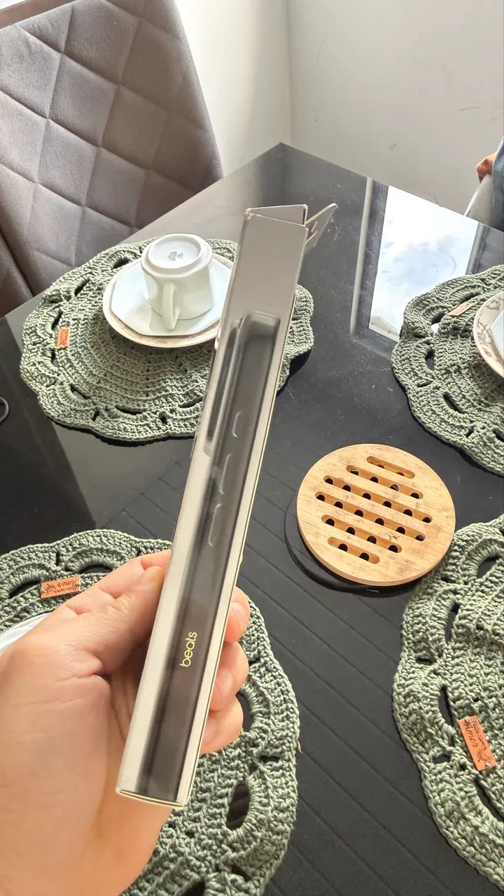 Capa original iPhone 16 pro beats 