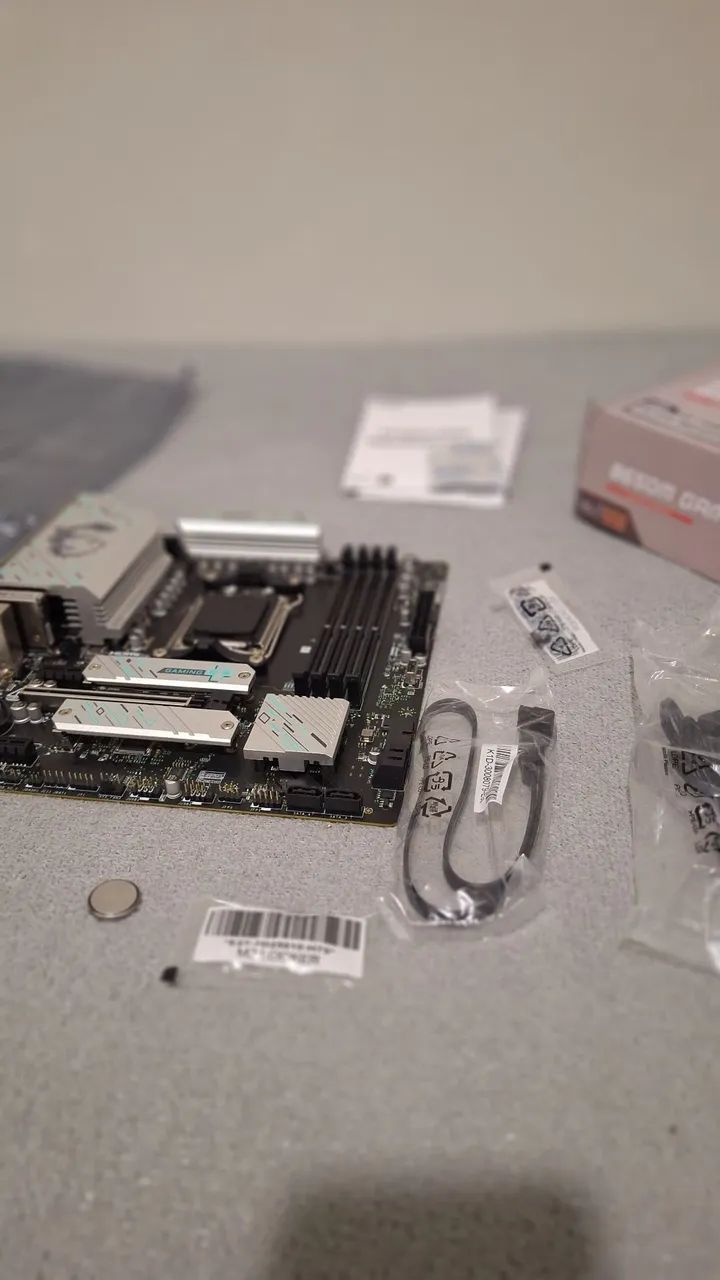 PLACA MAE MSI B650M GAMING PLUS WIFI PRATICAMENTE NOVA - Foto 4